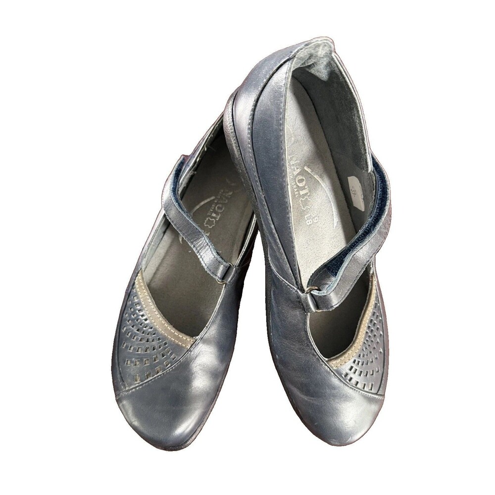 Naot Navy Blue Leather Mary Jane Flats Shoes EU 39 US 8 Contrast Stitching